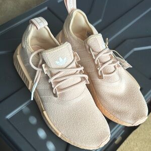 Adidas Beige Sneakers